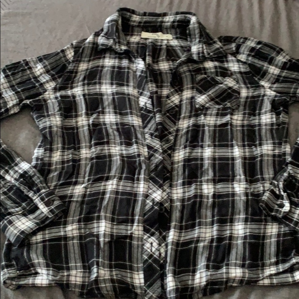 EMMA Outfitters black plaid button up flannel